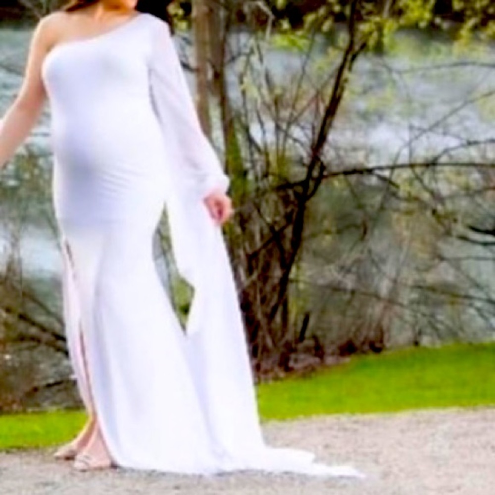 Maternity dress, white, custom made, fits like a small but very stretchy!